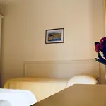 Marinella فندق