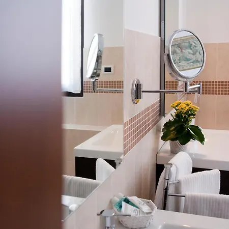 Отель Marinella