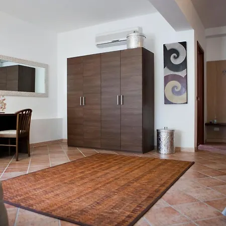 Szálloda Marinella 3*