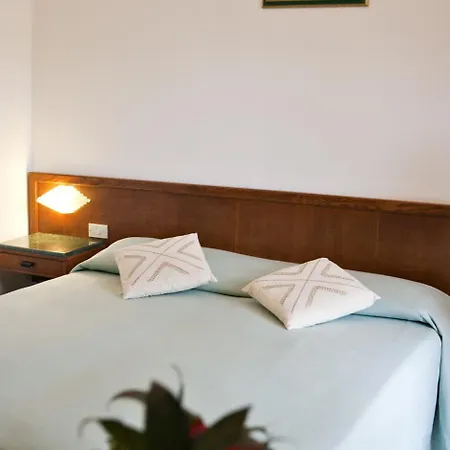 Отель Marinella 3*