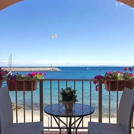 فندق Marinella