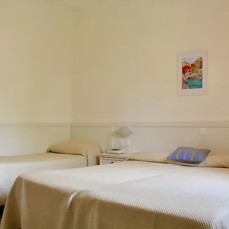 Marinella Отель